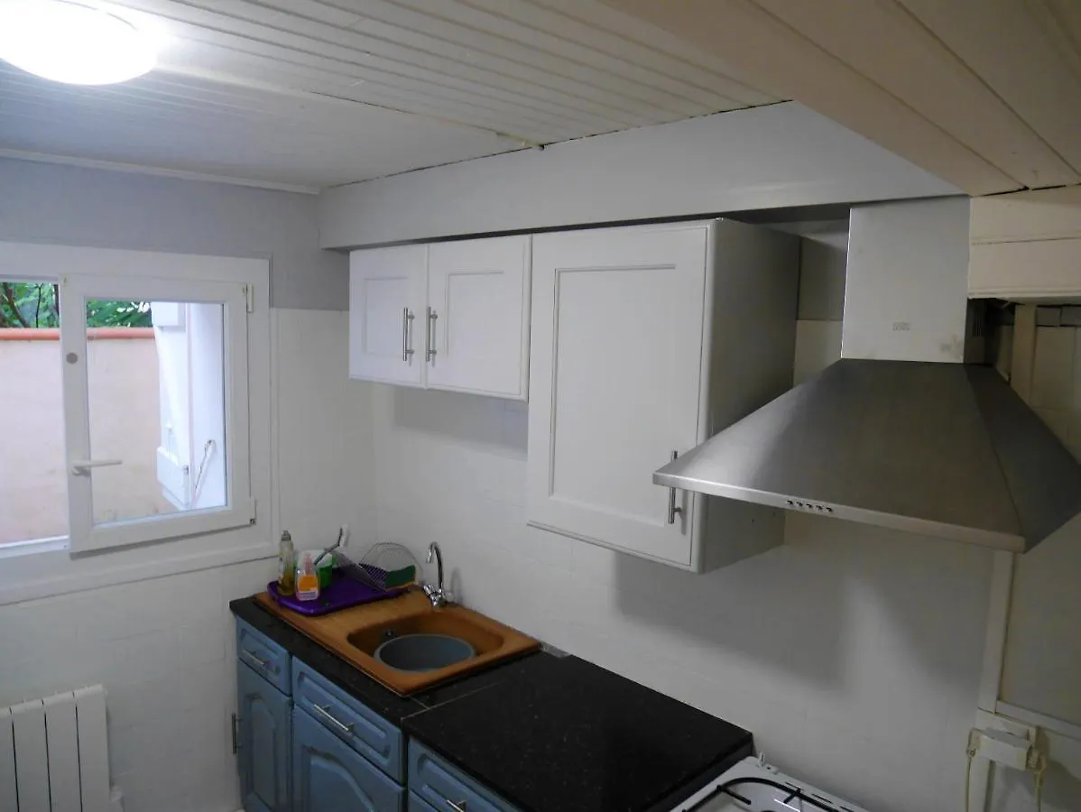 Maison Charmante A Aignes Avec Jardin Et Barbecue 0*,